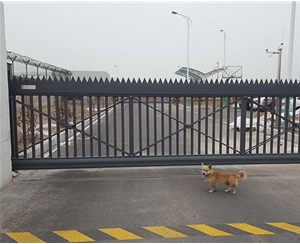 呂梁飛機場油庫懸浮門